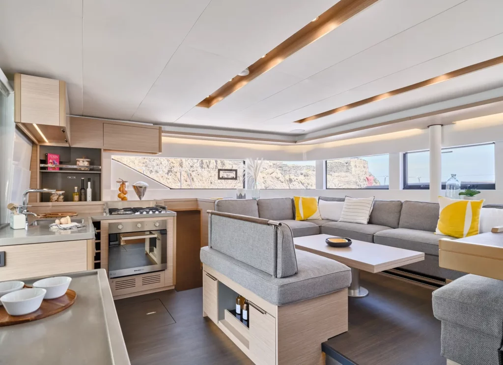 lacoche-yacht-bateaux-Location-Lagoon_9