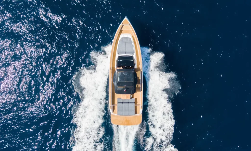 lacoche-yacht-bateaux-Location-Pardo-13