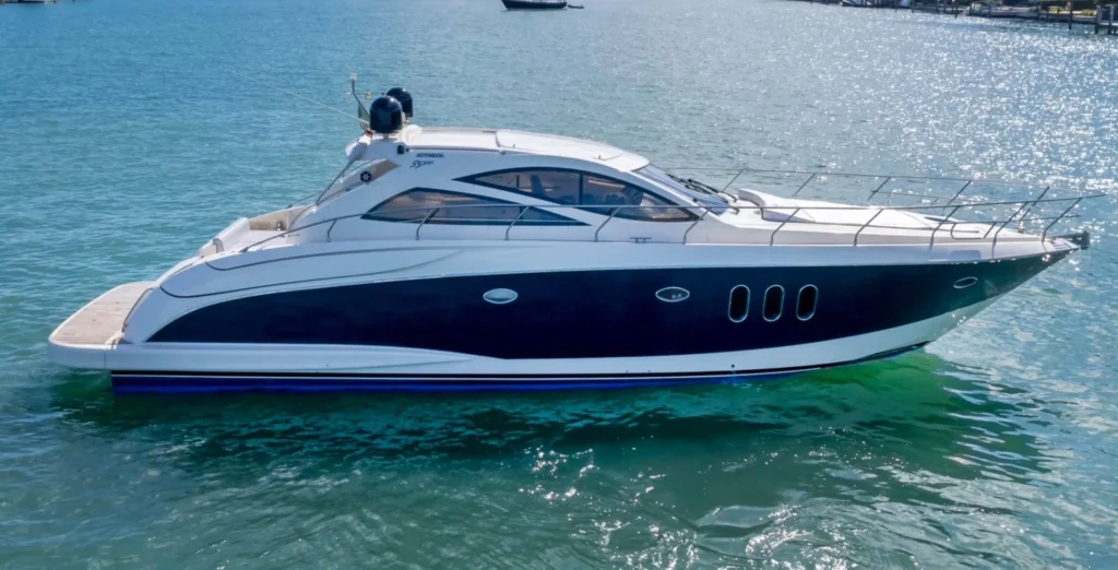 lacoche-yacht-bateaux-beneteau-Portofino-53-7