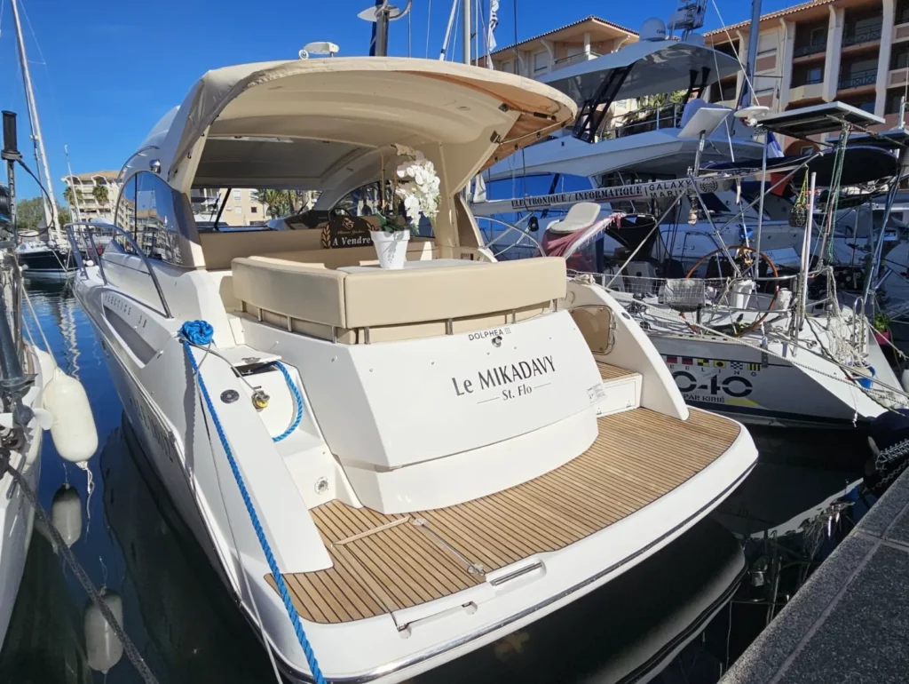 lacoche-yacht-bateaux-beneteau-Prestige-38-3