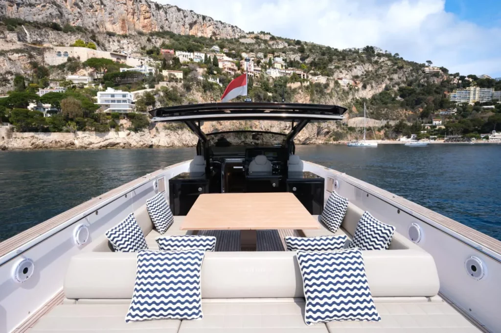 lacoche-yacht-bateaux-location-pardo-50-37