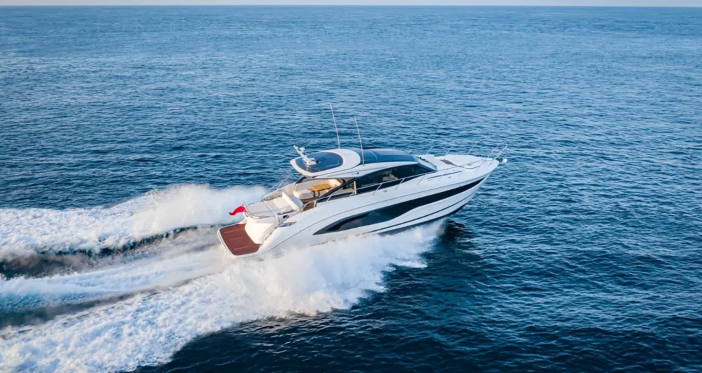 lacoche-yacht-bateaux-location-princess-v55-4