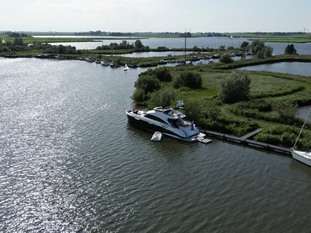 lacoche-yacht-bateaux-location-sichterman-68-23