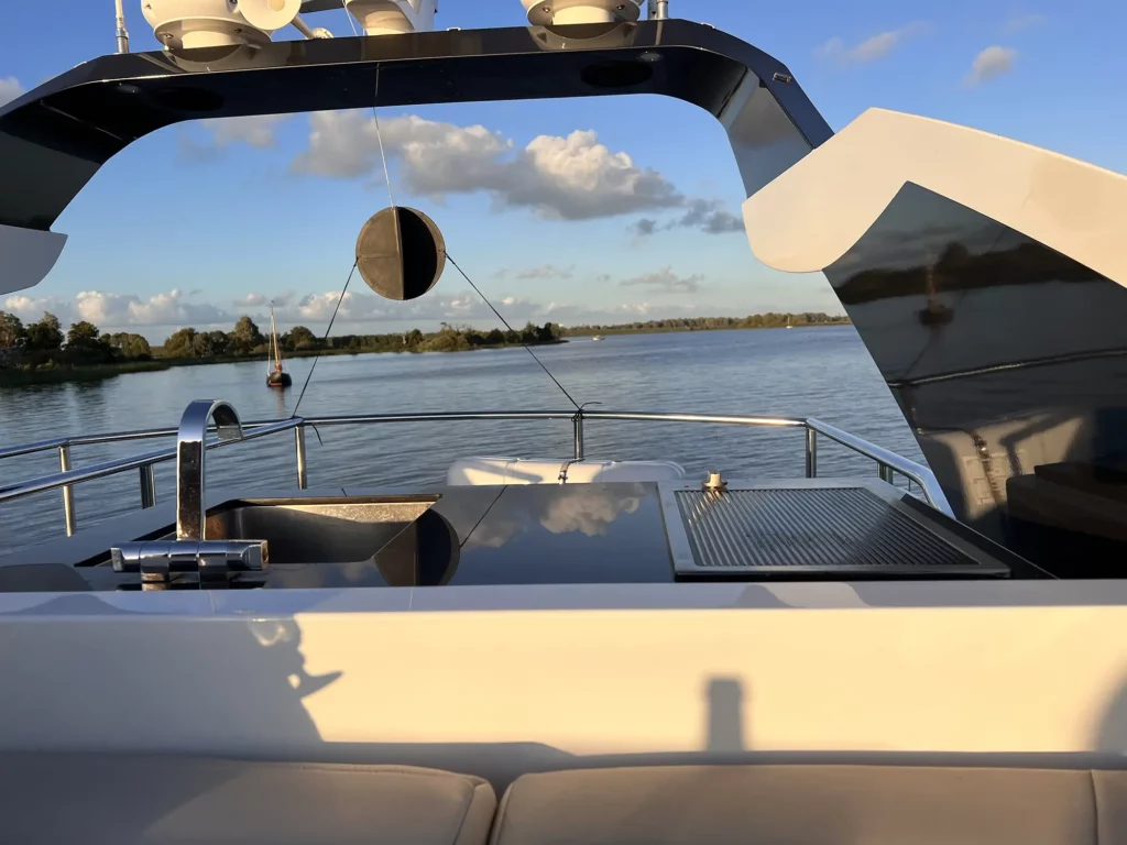 lacoche-yacht-bateaux-location-sichterman-68-36
