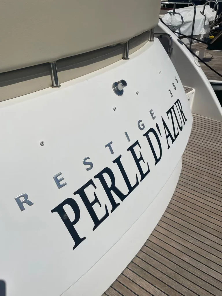 lacoche-yacht-location-bateaux-prestige-38-5